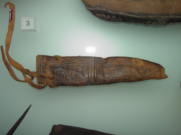 Small decorated knife sheath, 15th century.